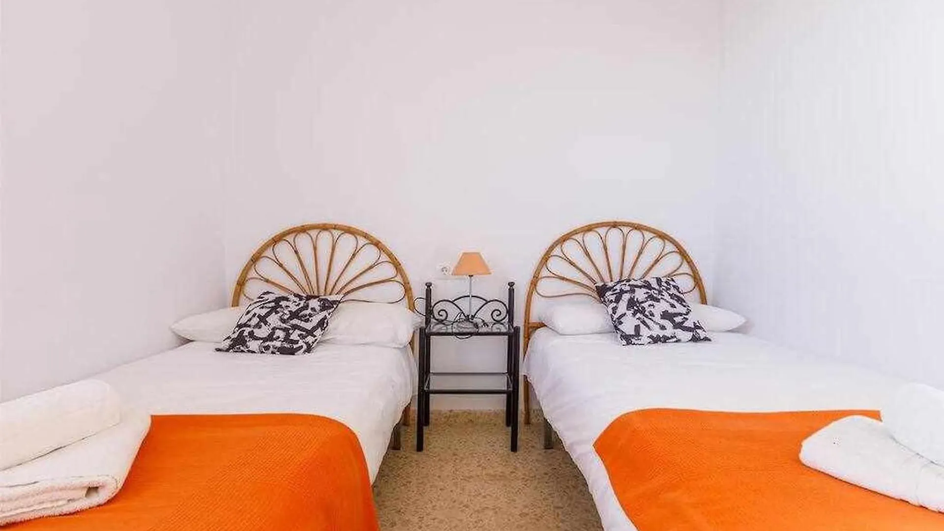 A&N Río de la Plata Apartamento Torre Del Mar 0*,  Espanha